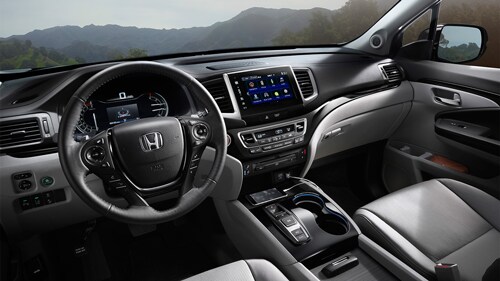 2016-honda-pilot-suv-interior-tech-features.png 2016 Honda Pilot interior Boise