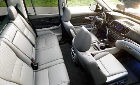 Honda Ridgeline Honda Ridgeline front interior