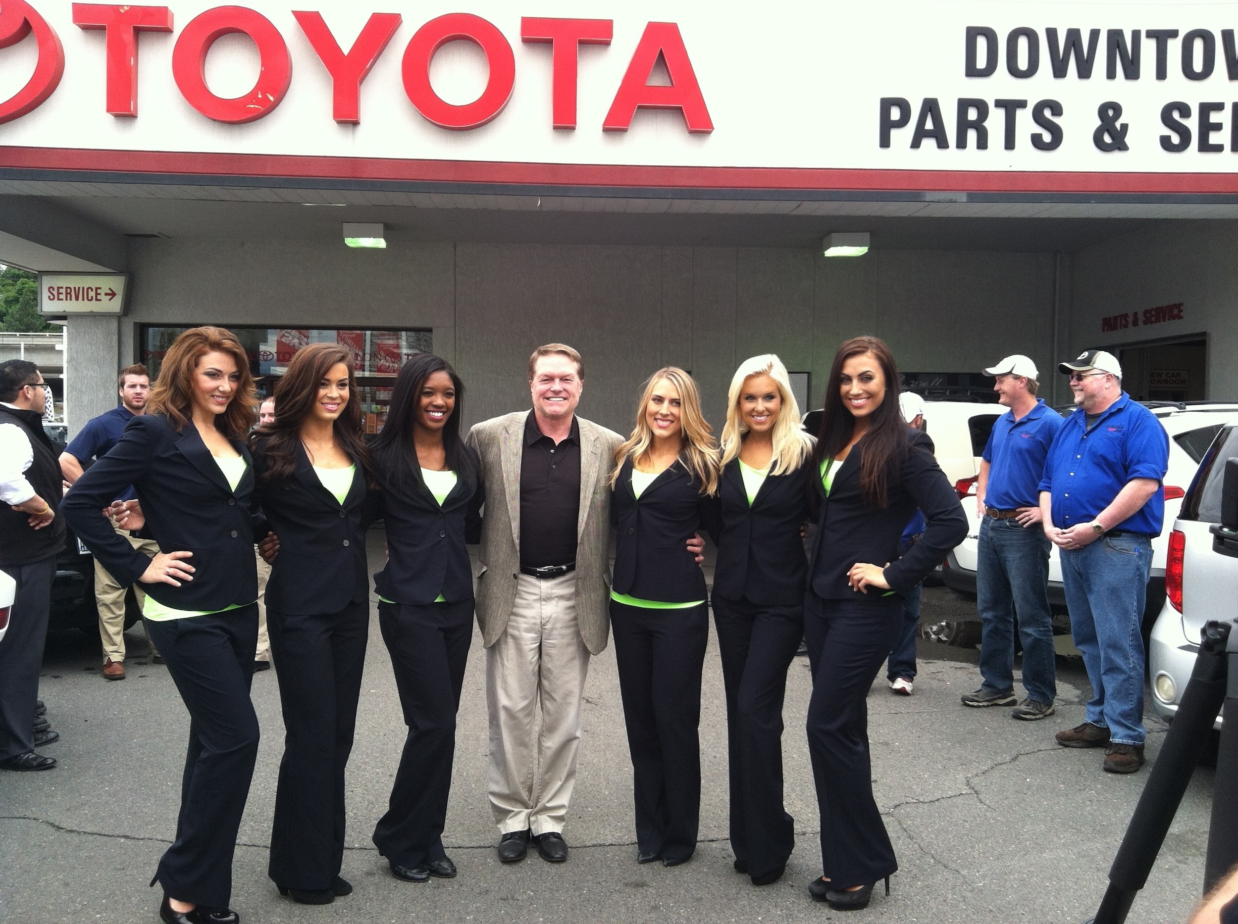 Sea Gals and Toyota Manager
