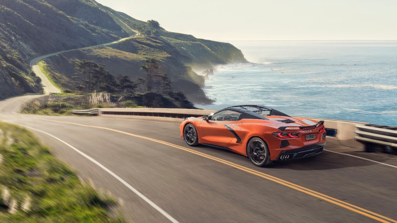 2020-Chevrolet-Corvette-Stingray-Convertible-010-min.jpg