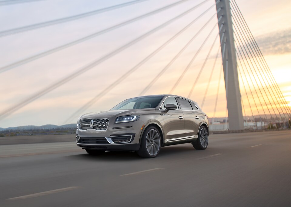 2019-Lincoln-Nautilus-Select-SUV-L02.png