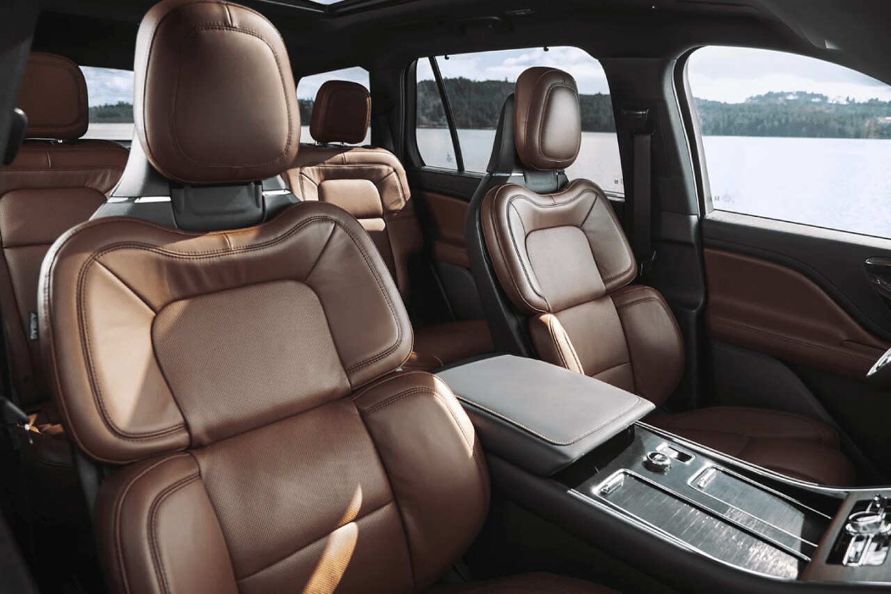 2022 Lincoln Aviator Interior.png