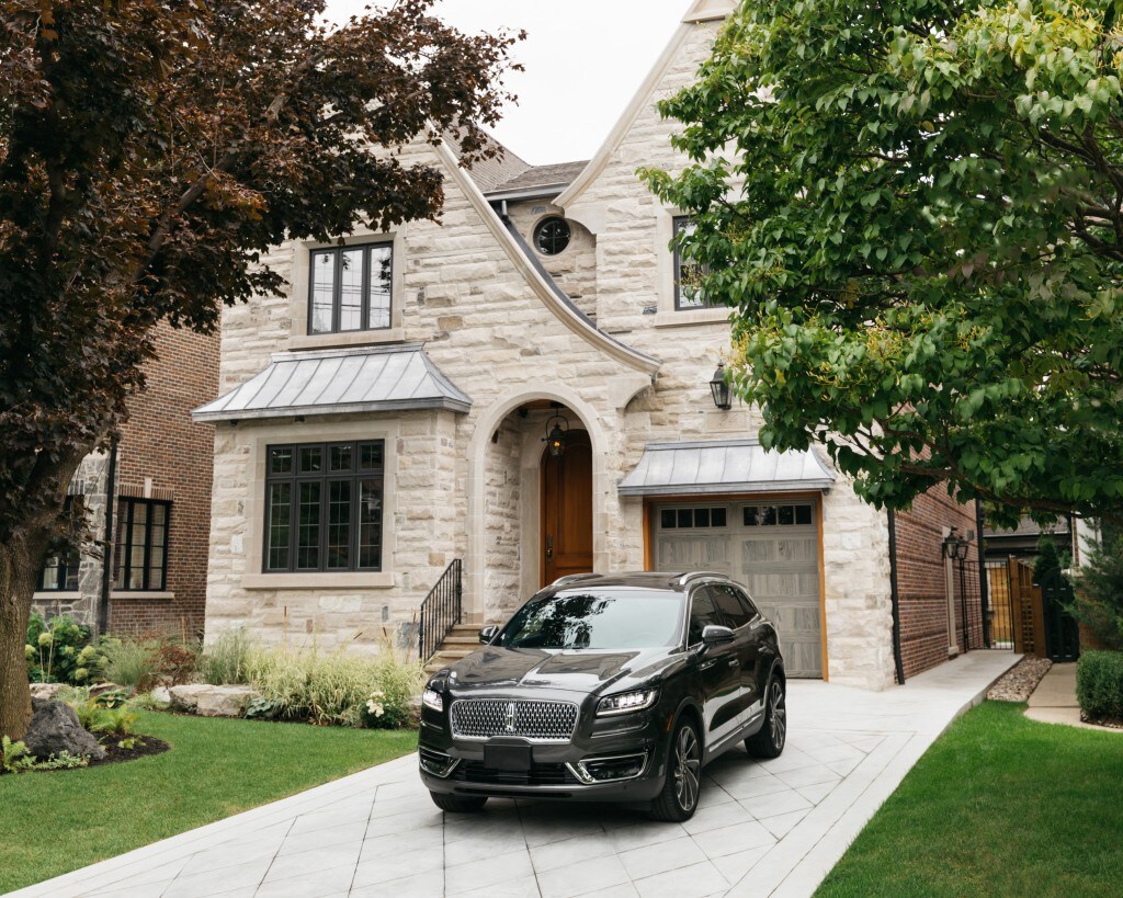 defining APR at Lincoln of New Bern in New Bern | 2019 Nautilus parked outside a house