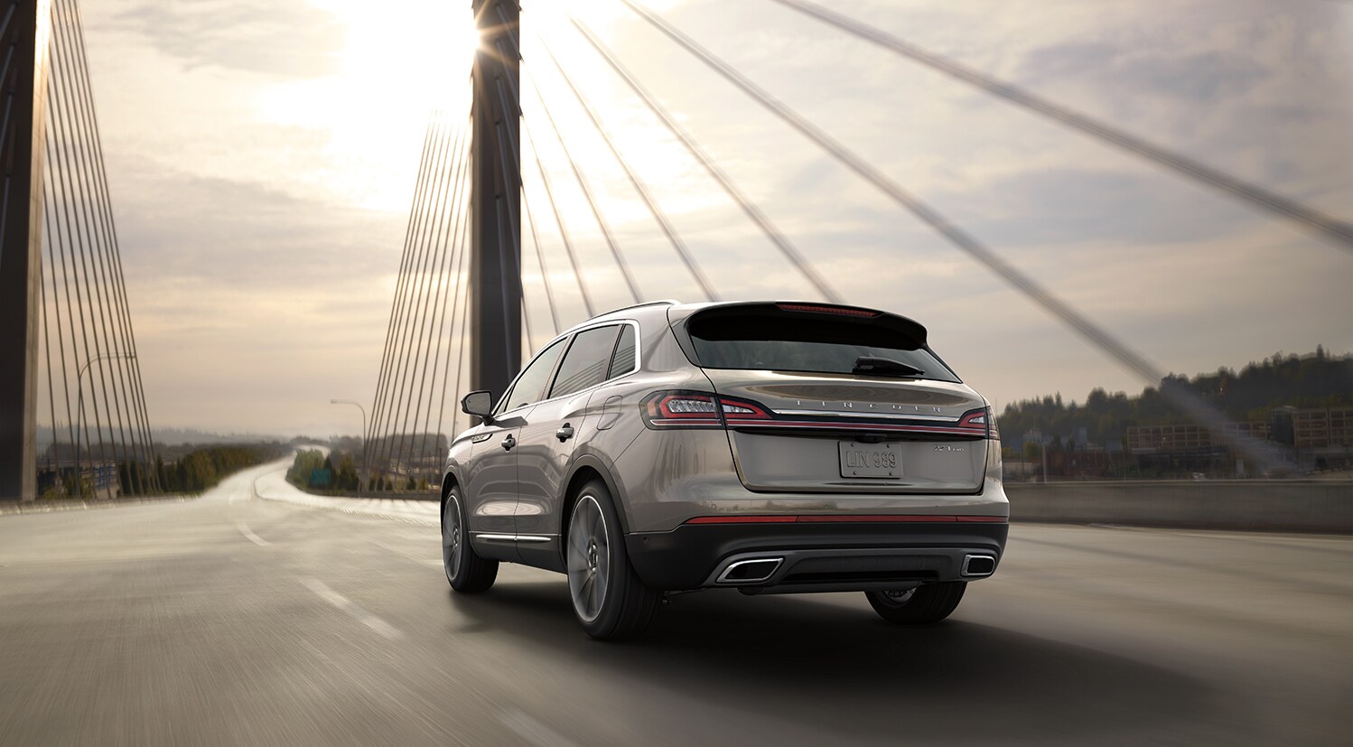 Comparison of the 2020 Lincoln Nautilus vs 2020 Cadillac XT5 at Lincoln of New Bern | 2020 Lincoln Nautilus on bridge