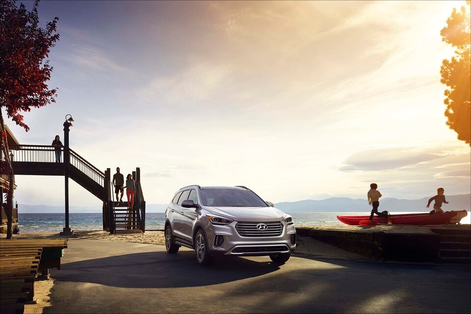 2017-Hyundai-Santa-Fe-Limited-Ultimate-SUV-L01.jpg