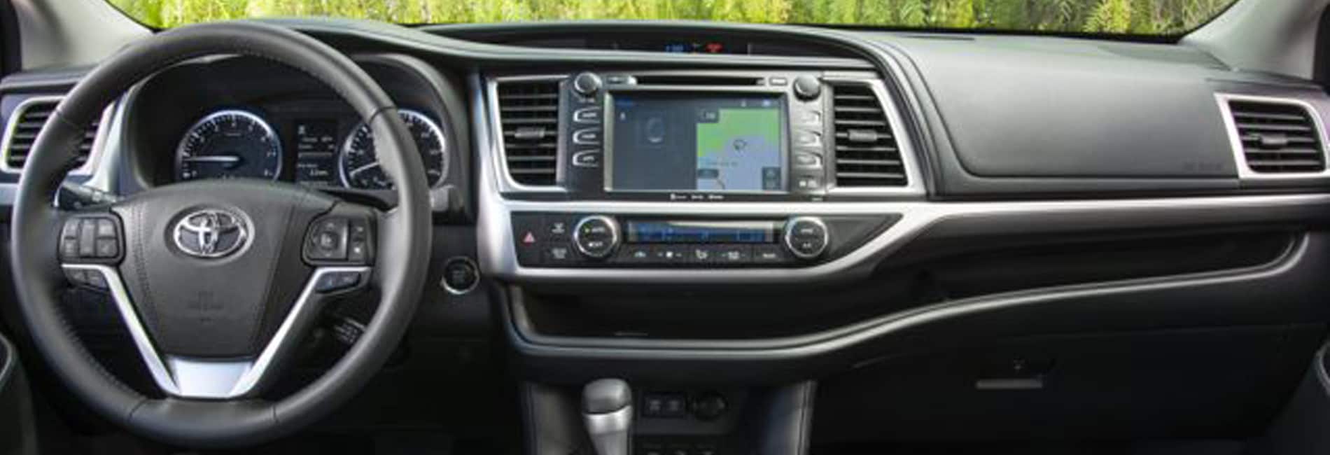 Toyota Highlander in Bennington, VT 2019 Toyota Highlander