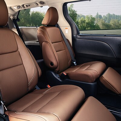 Toyota Sienna in Bennington, VT Toyota Sienna Leather Seats