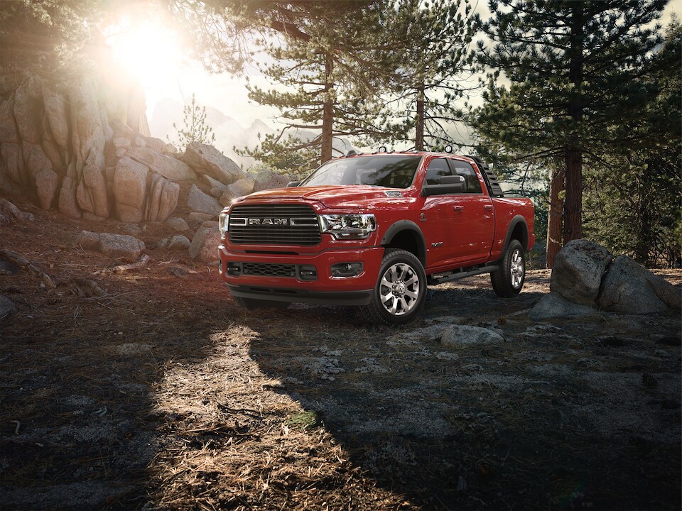 2019-RAM-2500-BigHorn-CrewCab-6ftBox-SportAppearance-Truck-L02.jpeg