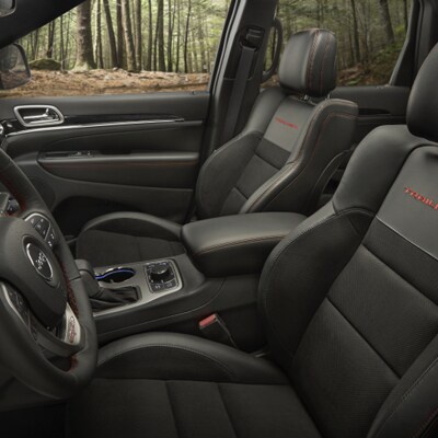Jeep Grand Cherokee in Missoula, MT Jeep Grand Cherokee Interior and Exterior Vehicle Features