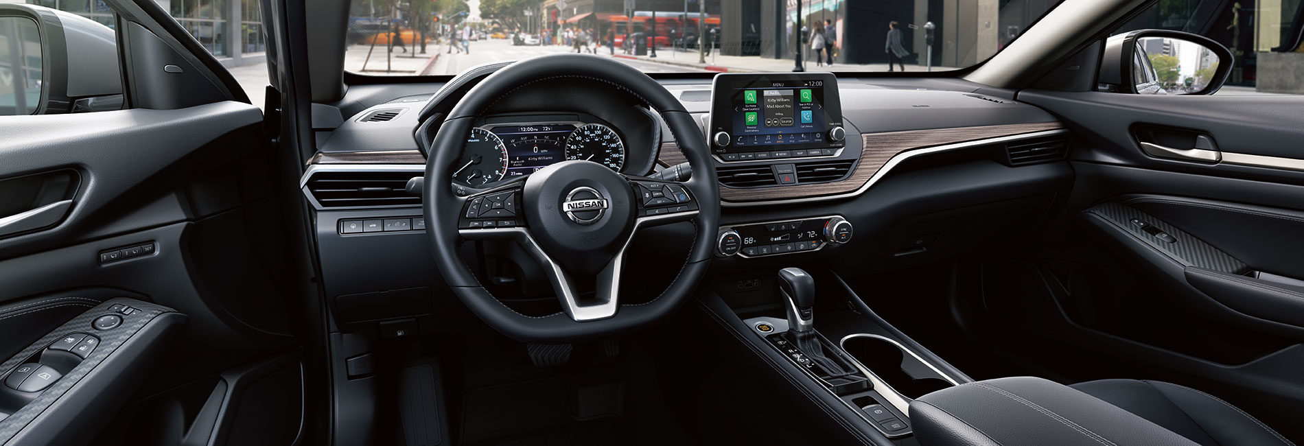 Nissan Altima in Clovis, CA Nissan Altima Interior Vehicle Features