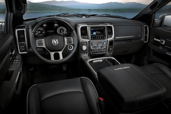1500_interior-min.png
