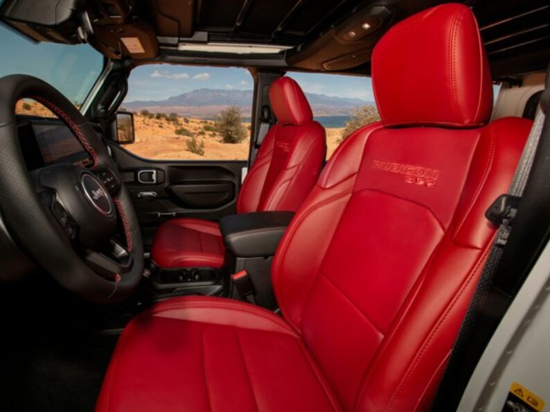 2024_Jeep_Wrangler_Rubicon_392_Interior_Front_Seats.png