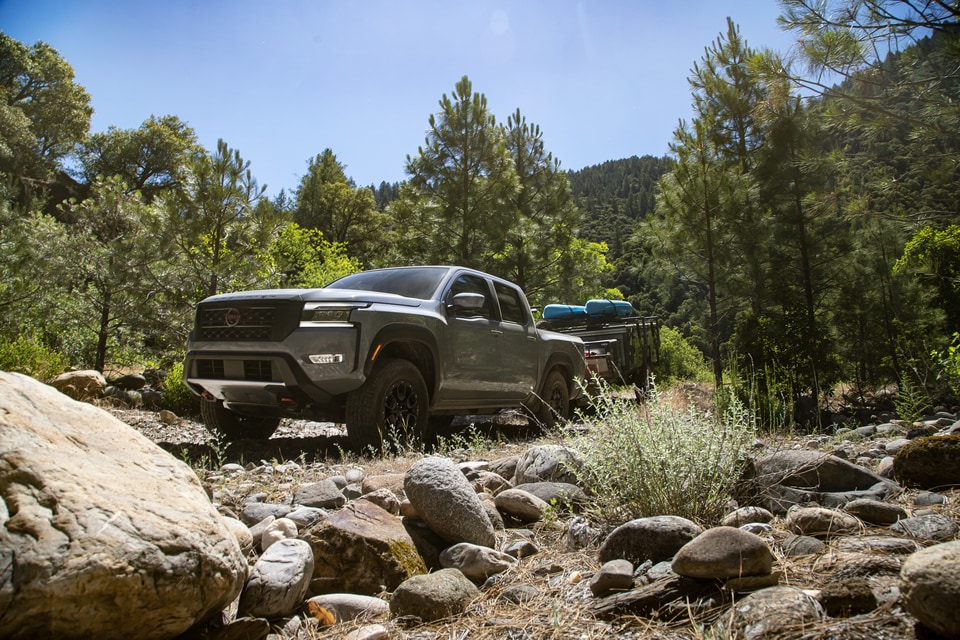 2024-Nissan-Frontier-ProX-CrewCab-Truck-L01.jpeg
