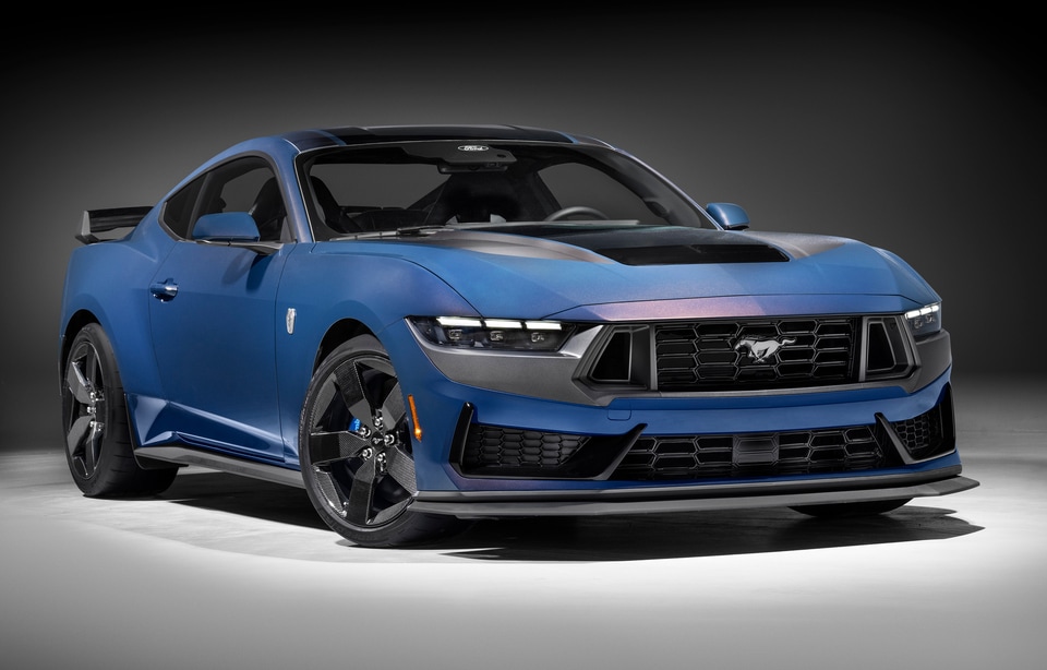 2024-Ford-Mustang-DarkHorse-Coupe-L07.jpeg