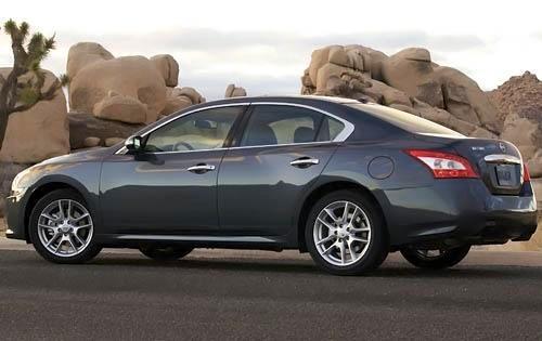 2009_nissan_maxima_sedan_35-sv_rq_oem_3_500.jpg