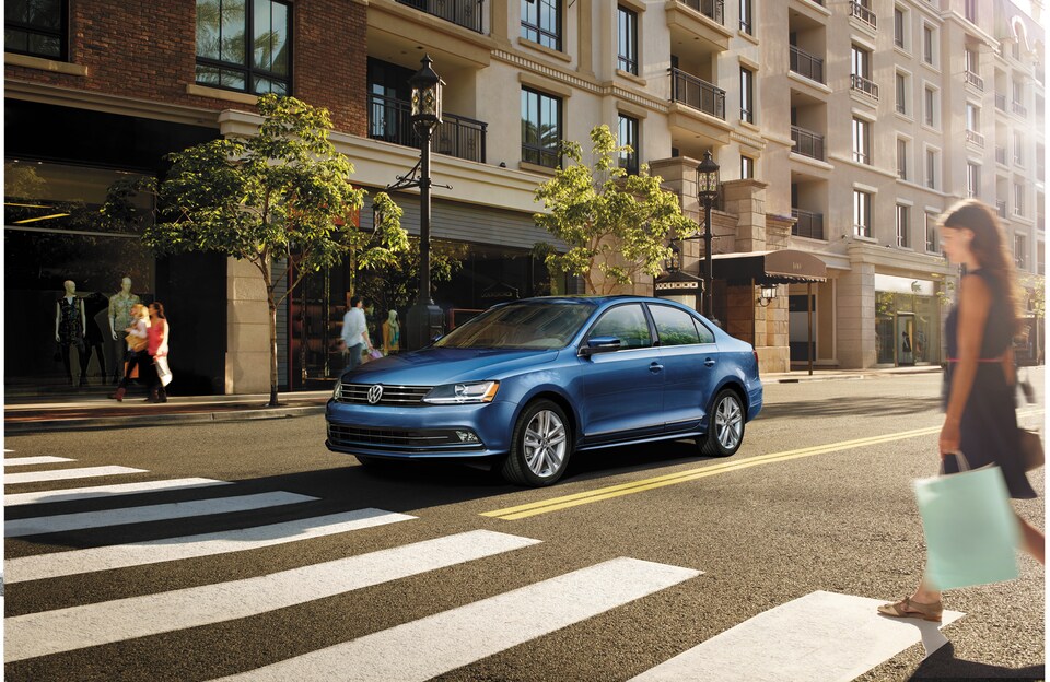 2017-Volkswagen-Jetta-S-Sedan-L01.jpg