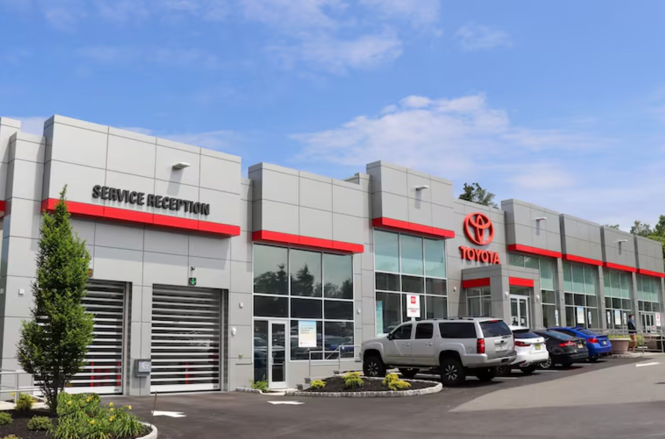 toyota%20service%20center%20near%20mahwah%20nj.png