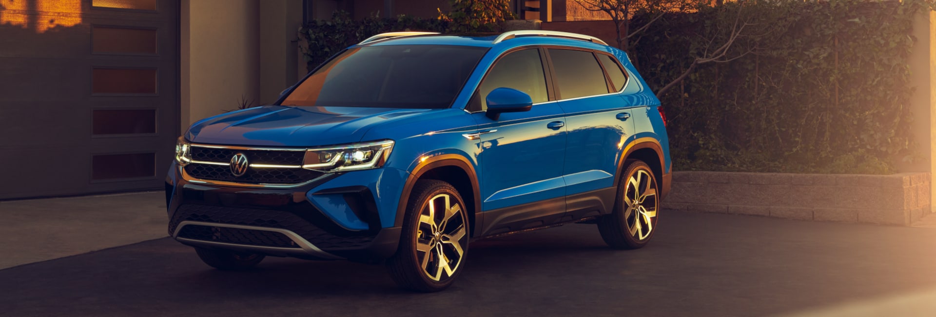 2022-Volkswagen-Taos-SEL4MOTION-SUV-L12.png