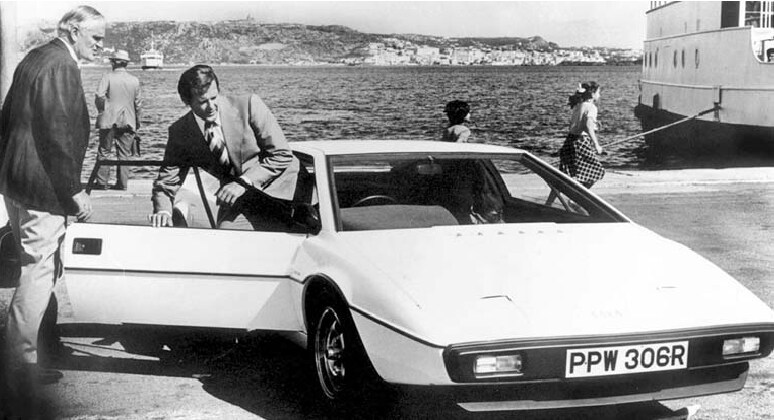 Lotus james bond.png