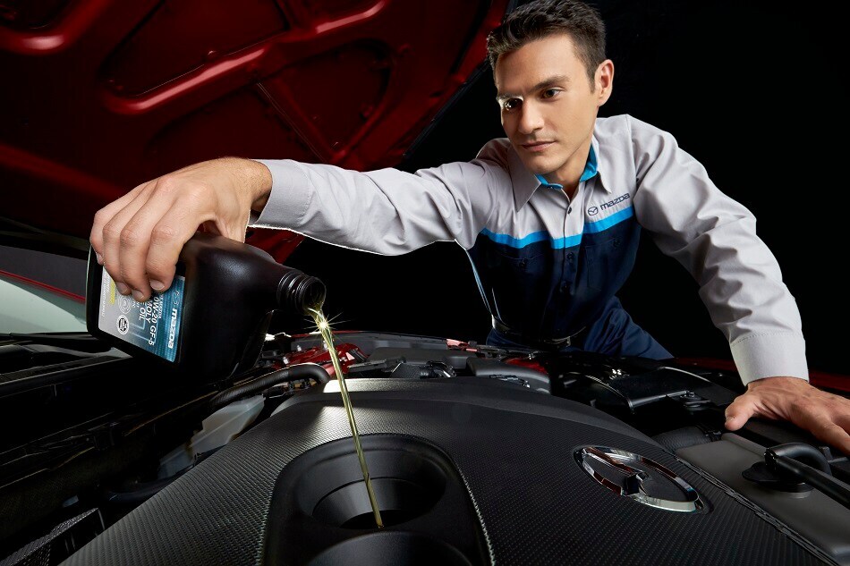 Mazda Tech_Oil Change.jpg