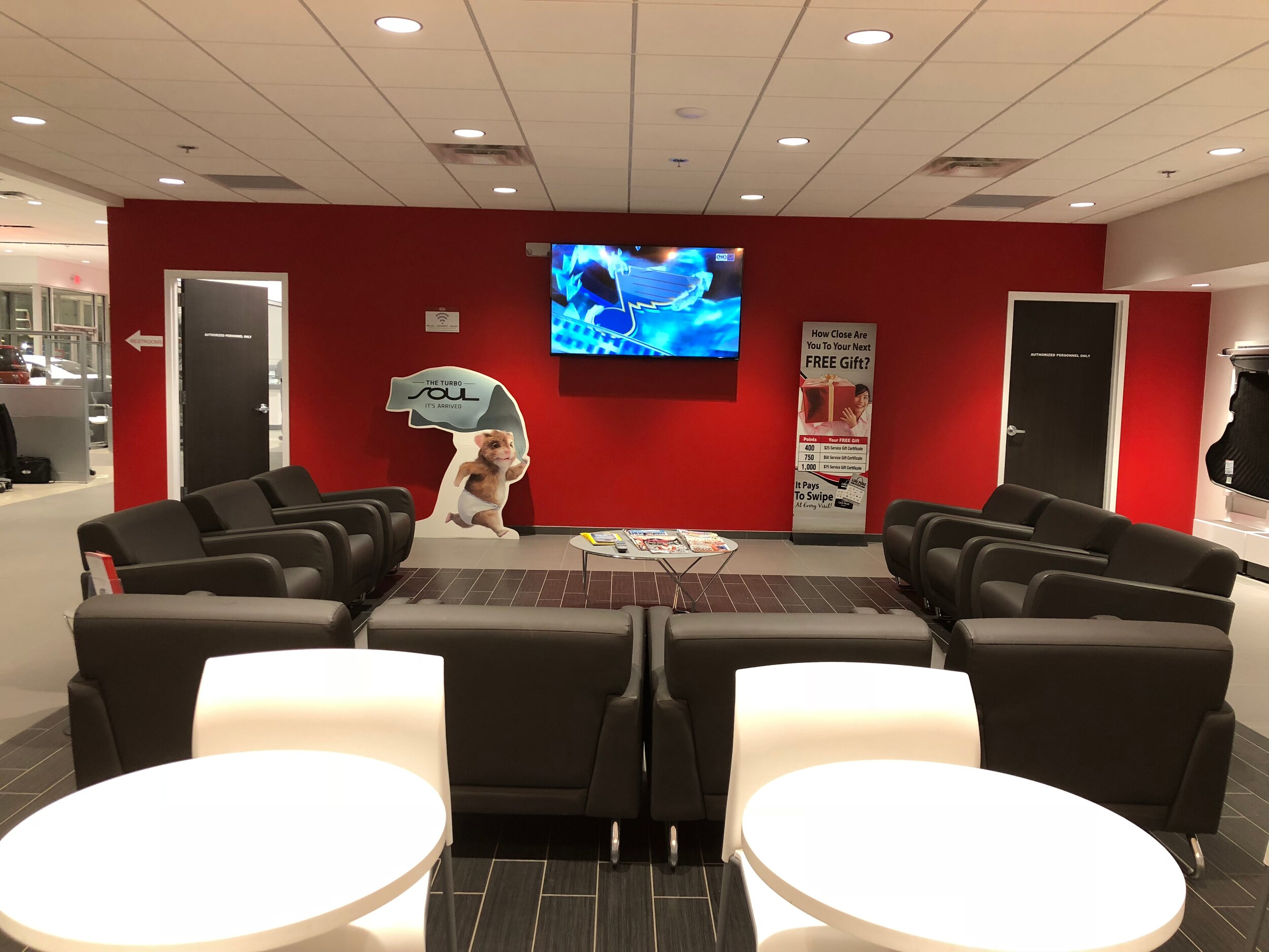 Lou Fusz Kia Customer Lounge
