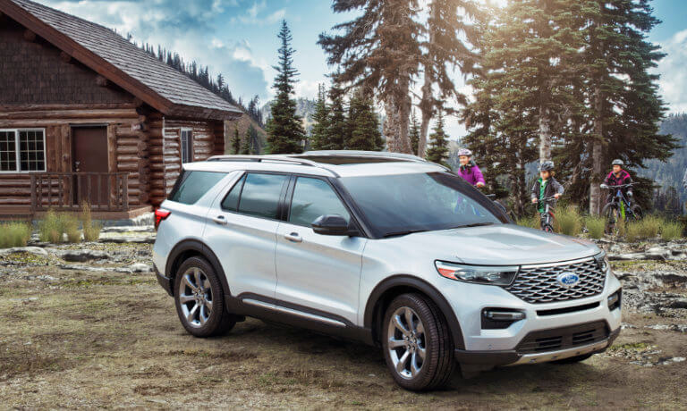 2023 Ford Explorer Exteropr Family Cabin