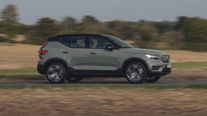 2021-Volvo-XC40-Recharge-24.jpg