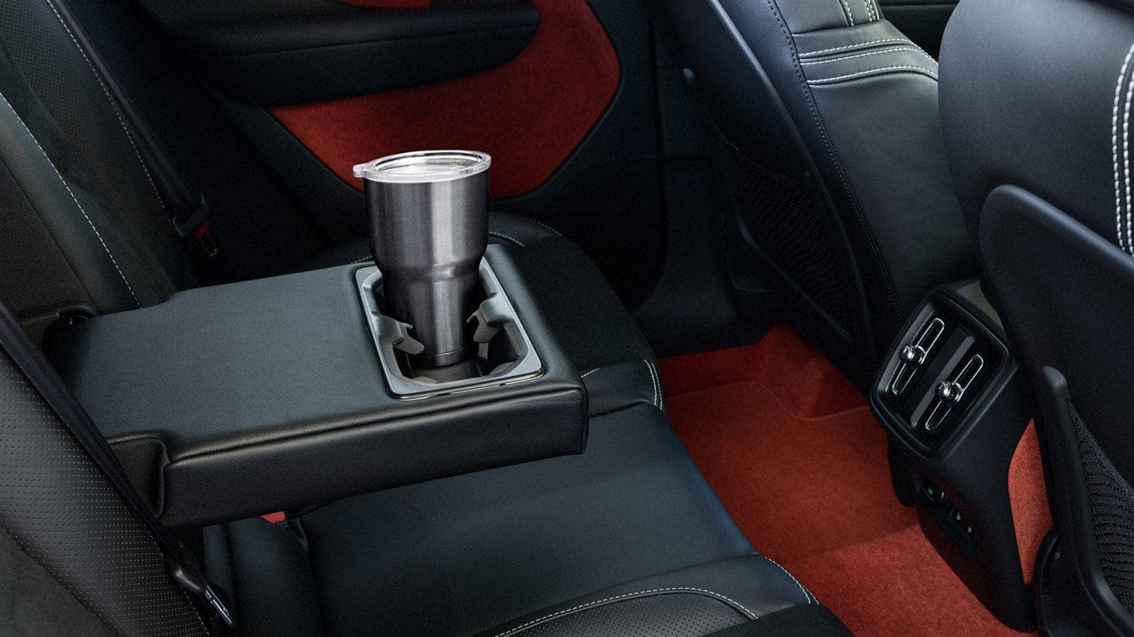 XC40 Backseat interior