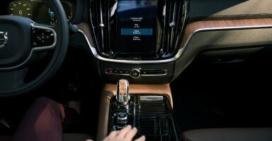 LVG-104-XC60-Comparison-LP11.jpg