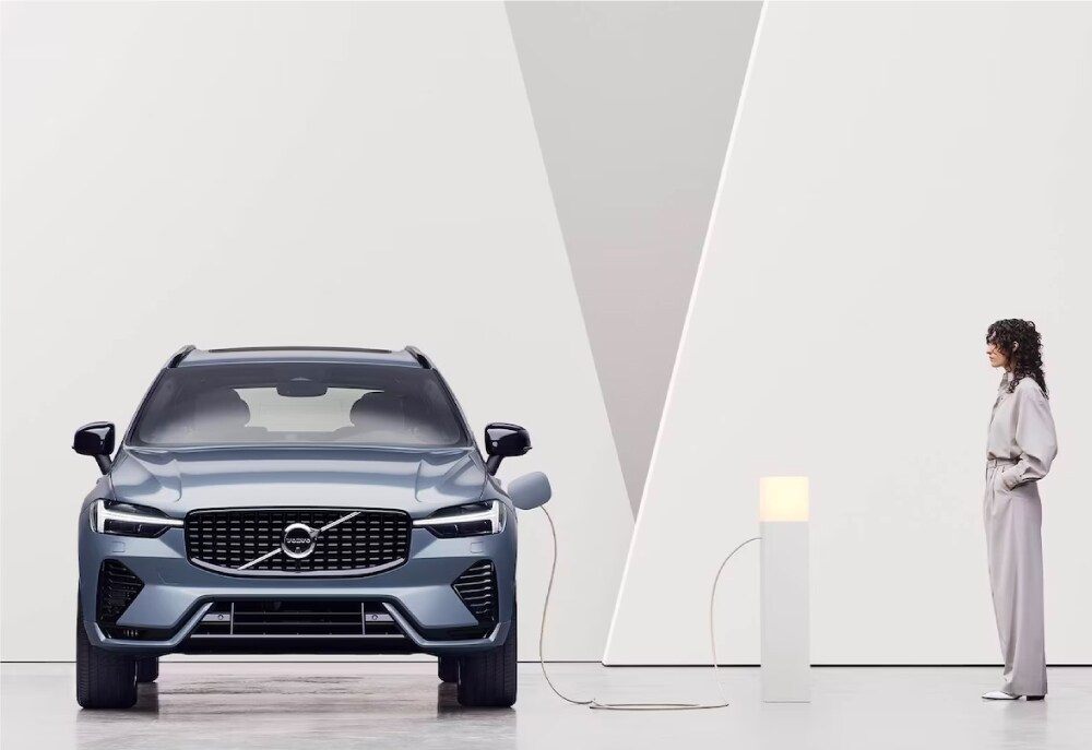 LVG-130-BMW-Incentive-Assets_Landing-Page_01.jpg