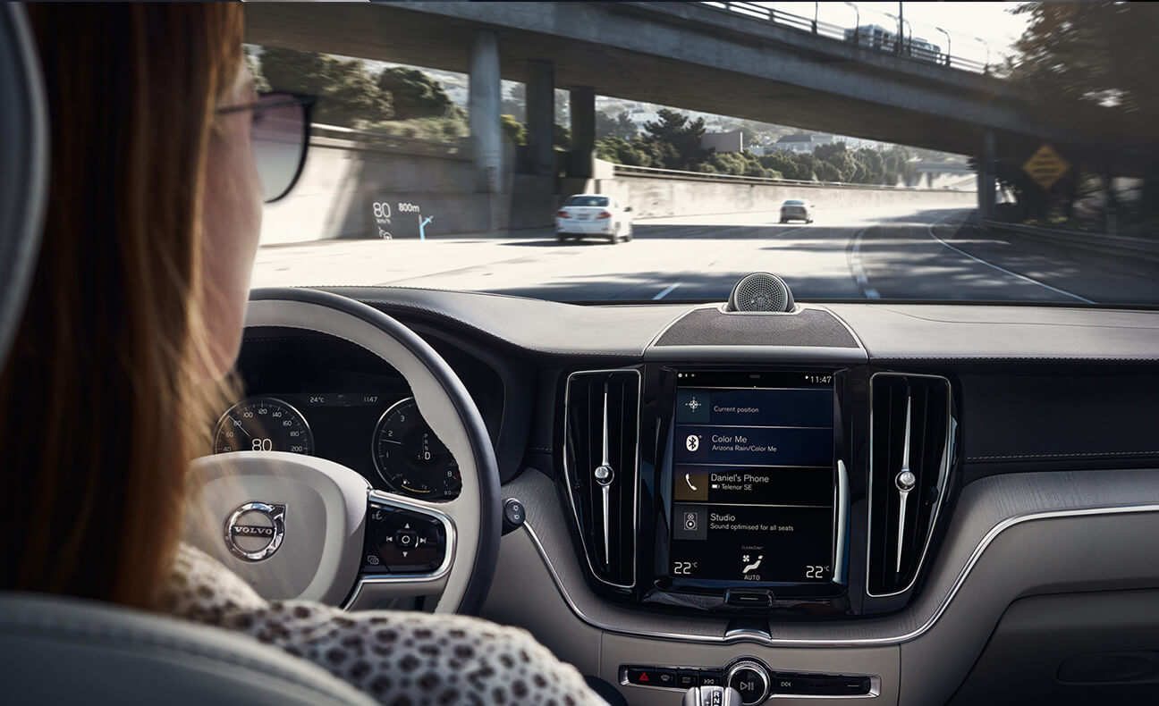 2018 Volvo XC60 interior