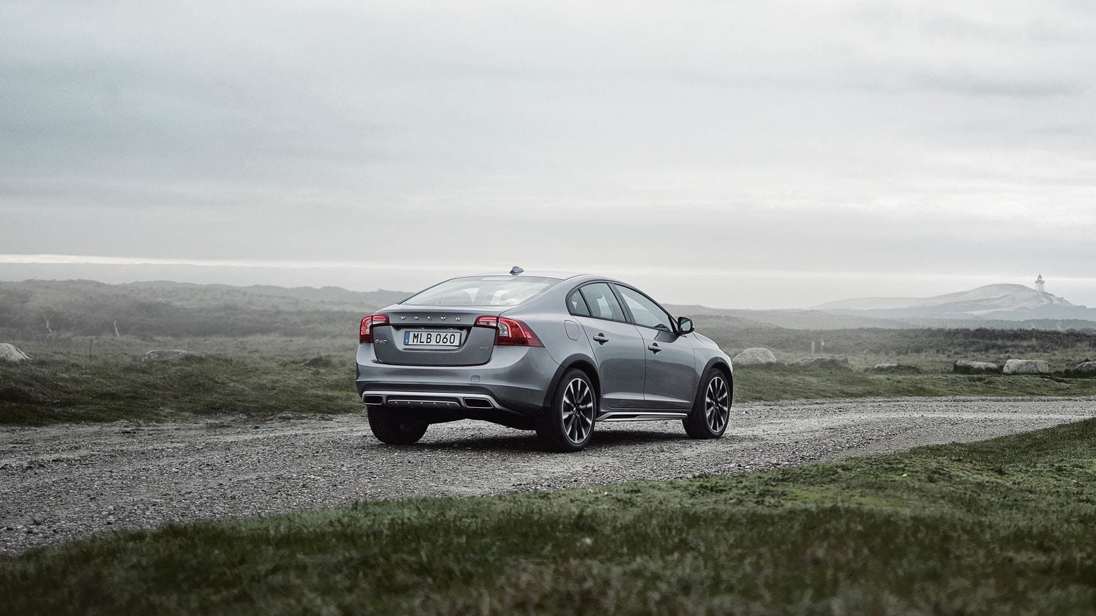 volvo-s60-crosscountry-exterior-right-back-patrik-johall-v1