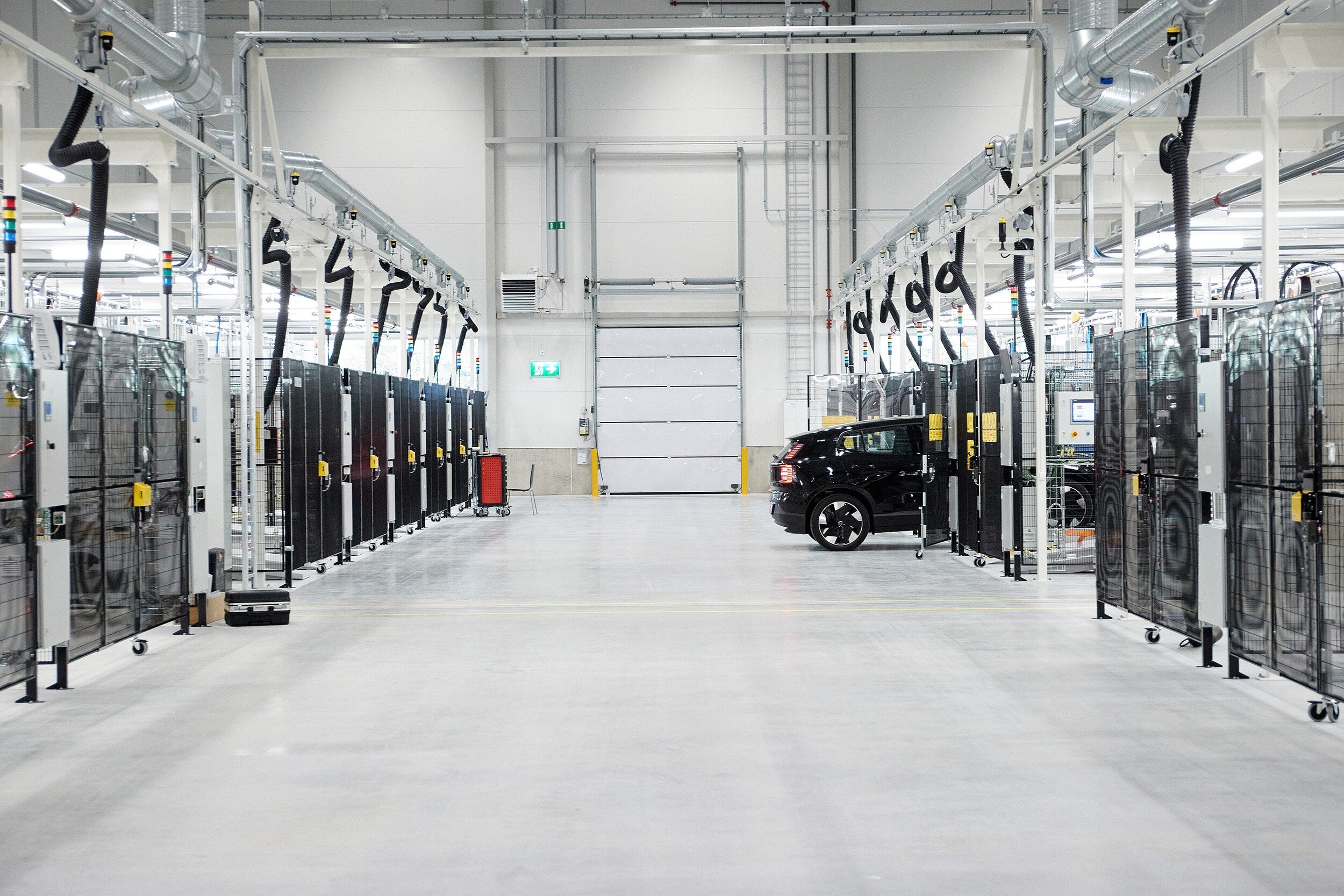 318100_Volvo_Cars_opens_new_state-of-the-art_software_testing_centre_in_Sweden.jpg