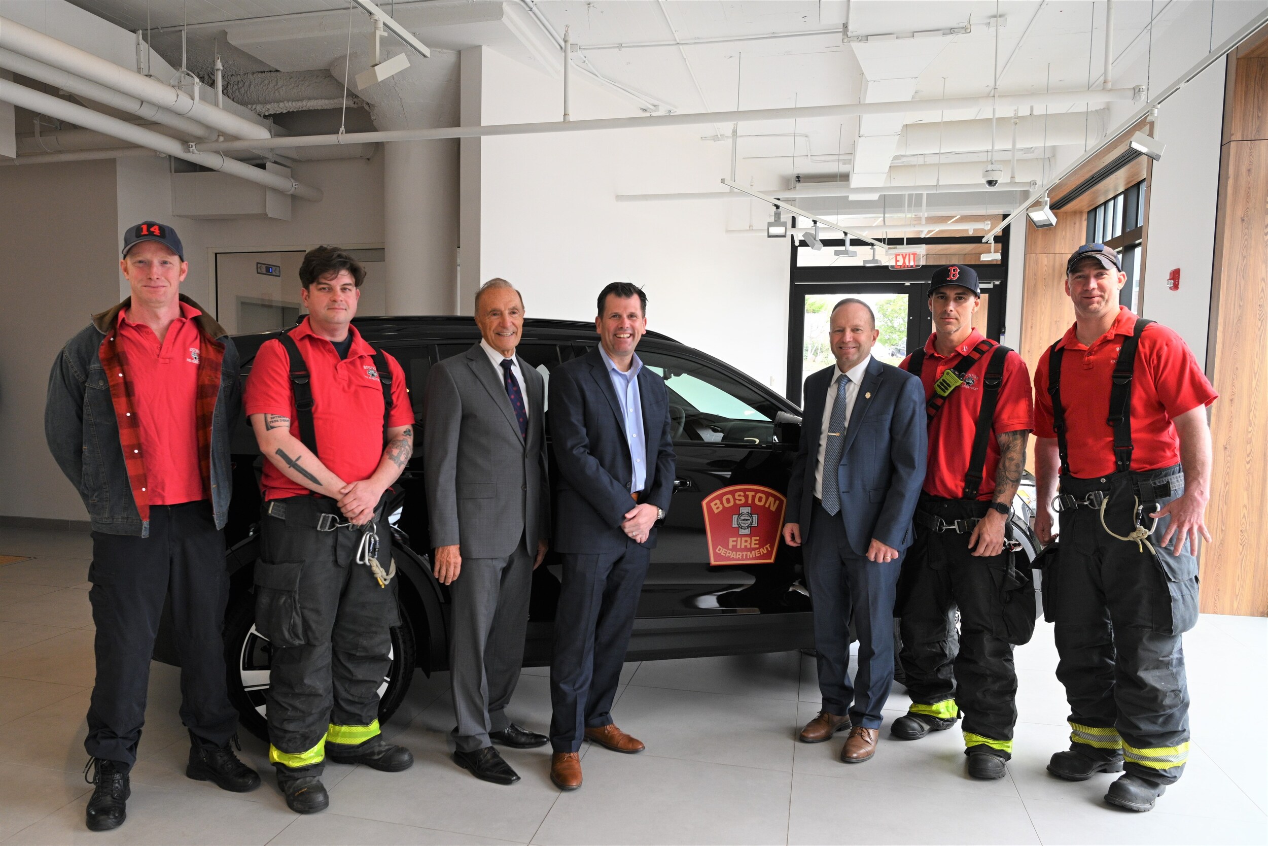 298967_Eric_Miller_Vice_President_Northeast_Region_Volvo_Car_USA_center_with_Jack.jpg