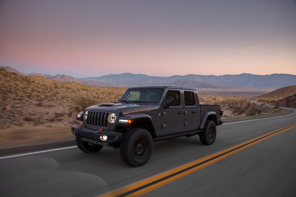 2023-Jeep-Gladiator-Mojave-Truck-L16.png