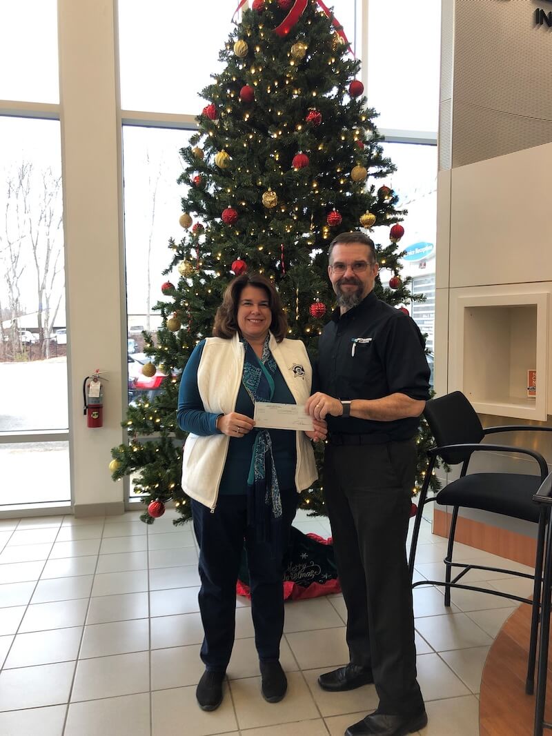Mike-and-Donna-Check-presentation-worcester-county-sherriffs-department..jpg
