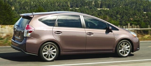 2016-Prius-V.jpg