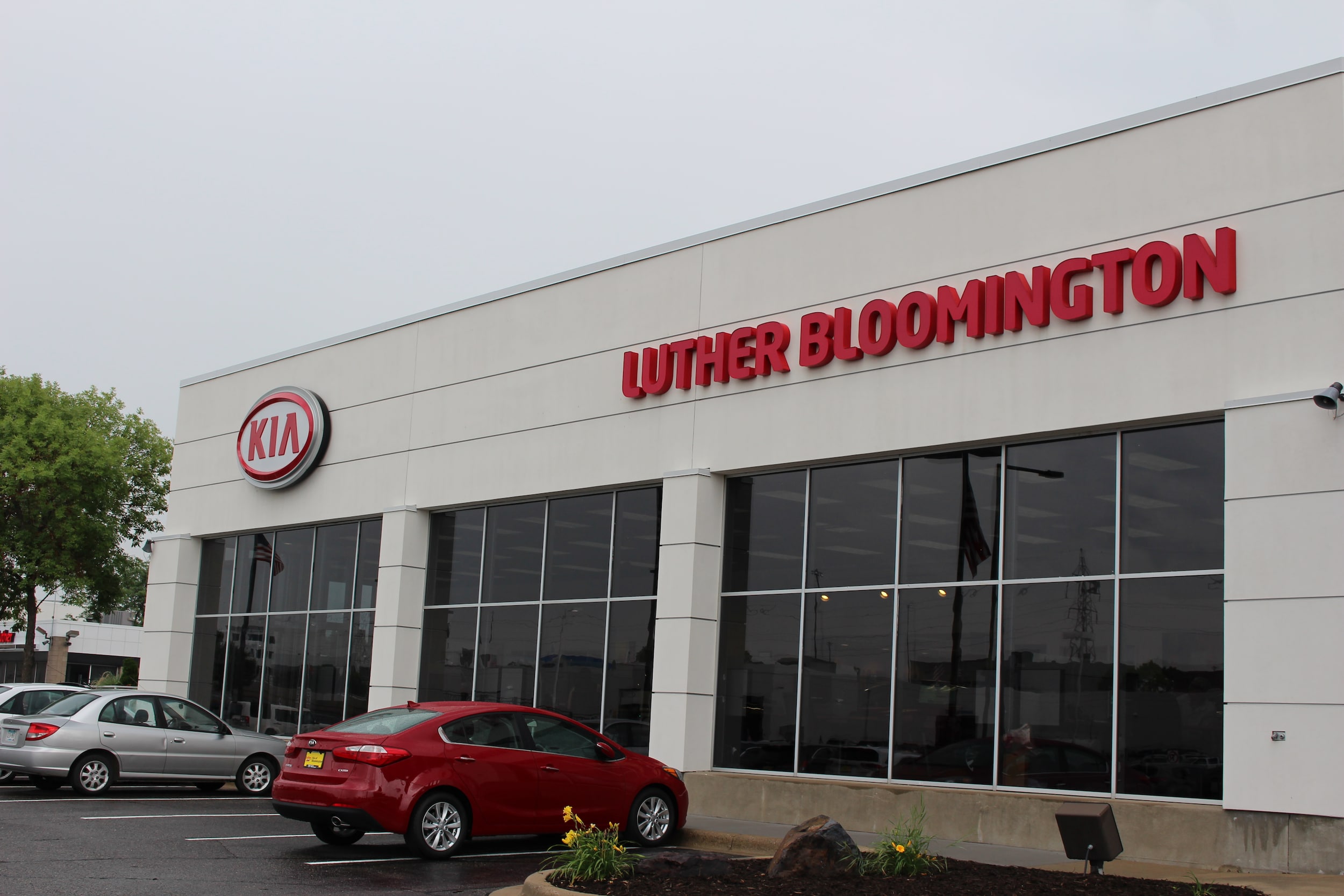 Bloomington Kia.jpg