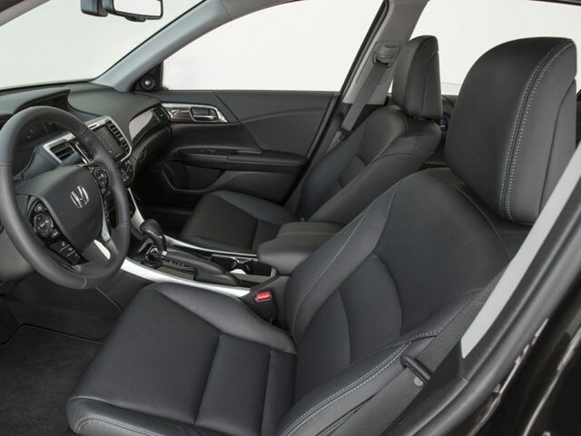 2016_Honda_Accord_interior.jpg 2016 Honda Accord