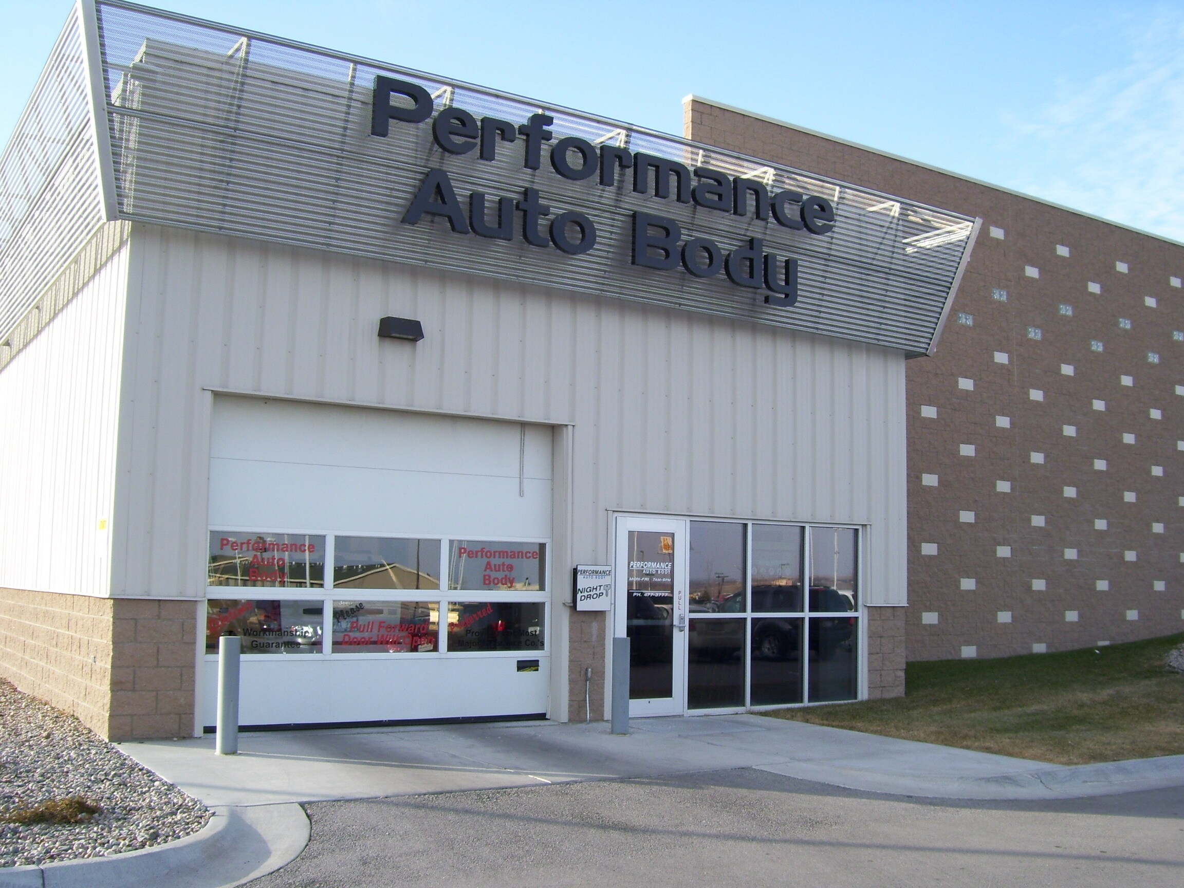 Lincoln Body Shop 1