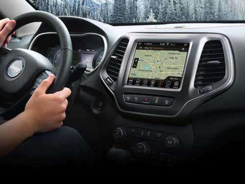 2023 Jeep Cherokee touchscreen display