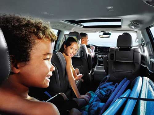 2023 Chrysler Pacifica PHEV interior