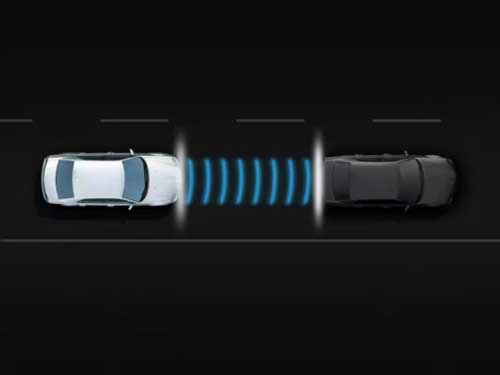 2023 Chrysler 300 adaptive cruise control
