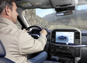 SYNC 4 WITH AVAILABLE 12-INCH SCREEN