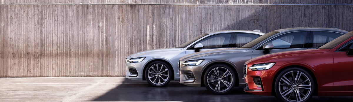2019-Volvo-S60-Momentum-T5-Sedan-L01.jpg