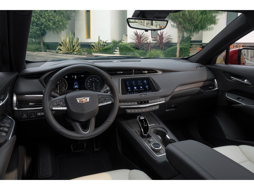 2023 Cadillac XT4 Interior.jpeg