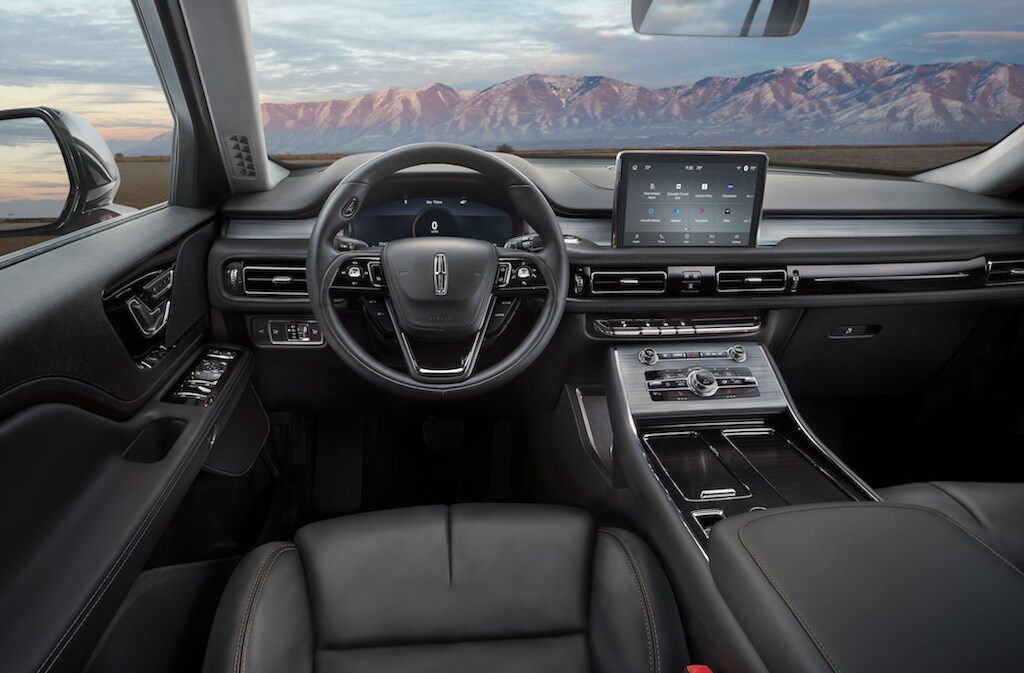 2022 Lincoln Aviator Interior.png