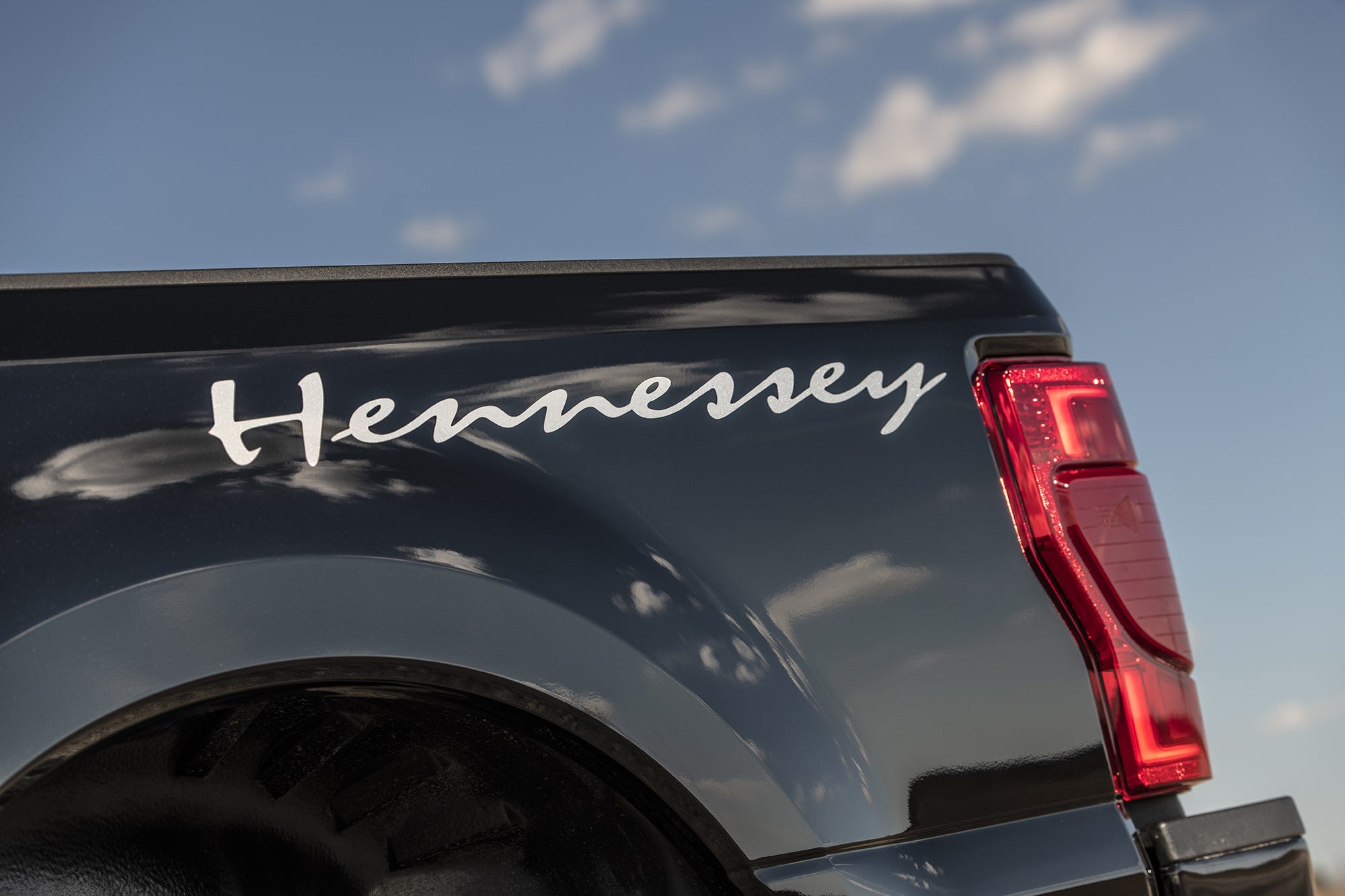 Hennessey-F250-VelociRaptor-700-18-min.jpg