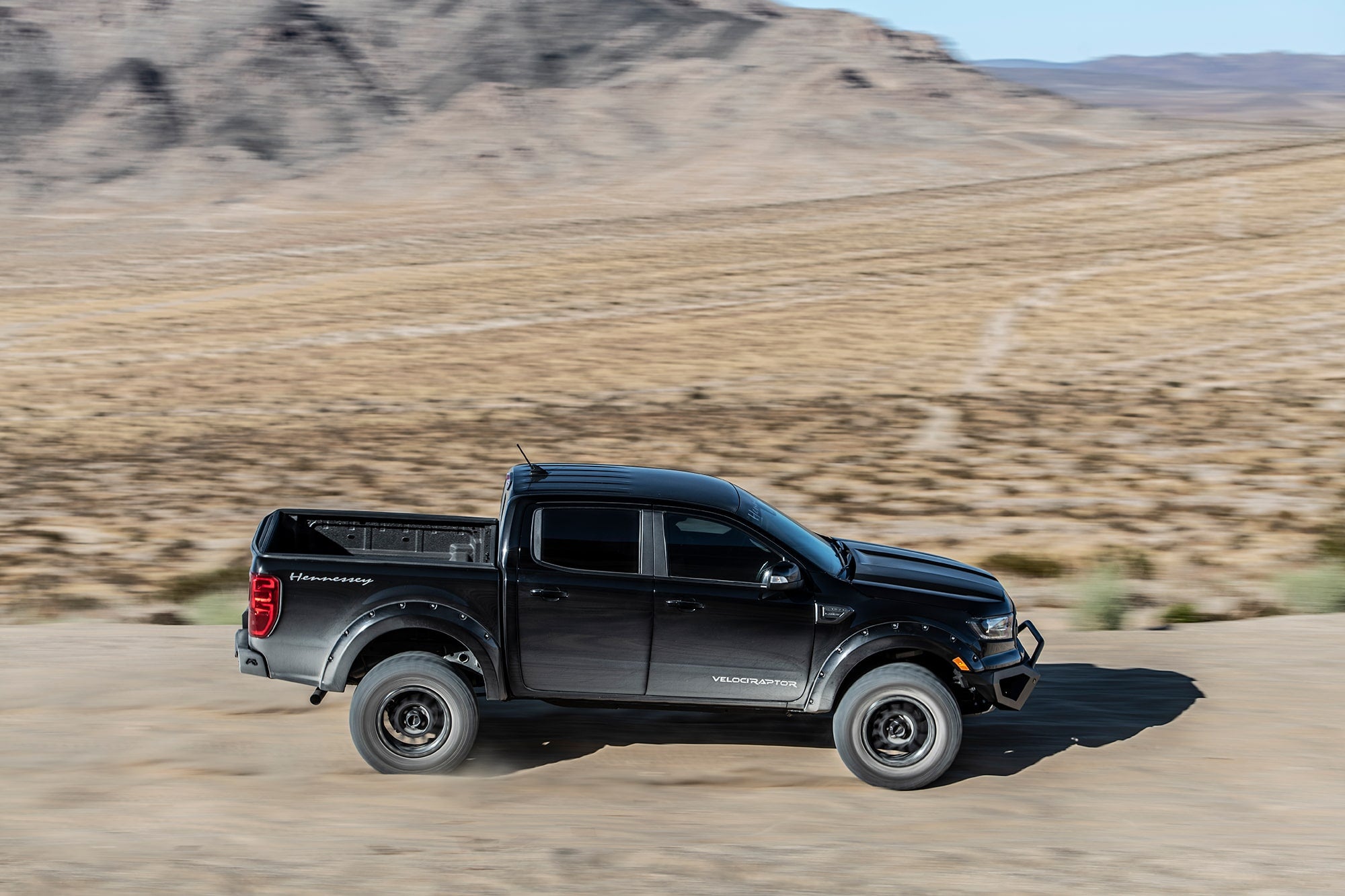 Hennessey-Velociraptor-Ranger-Johnson-Valley-4-min.jpg