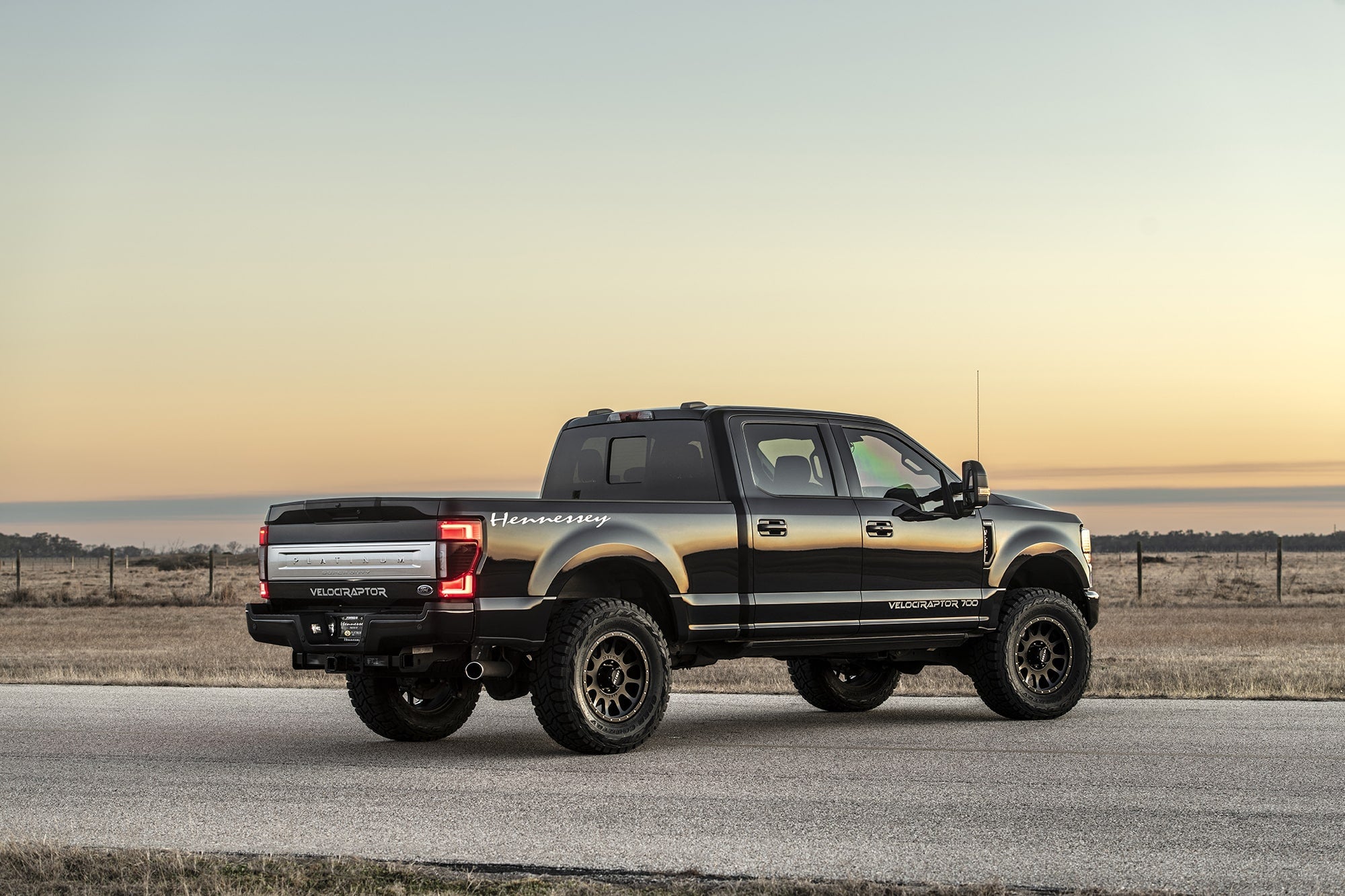 Hennessey-F250-VelociRaptor-700-2-min.jpg
